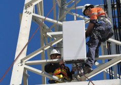 Australija priima įstatymą, įpareigojantį didžiuosius tinklo operatorius užtikrinti universalią lauko mobilią ryšio aprėptį
