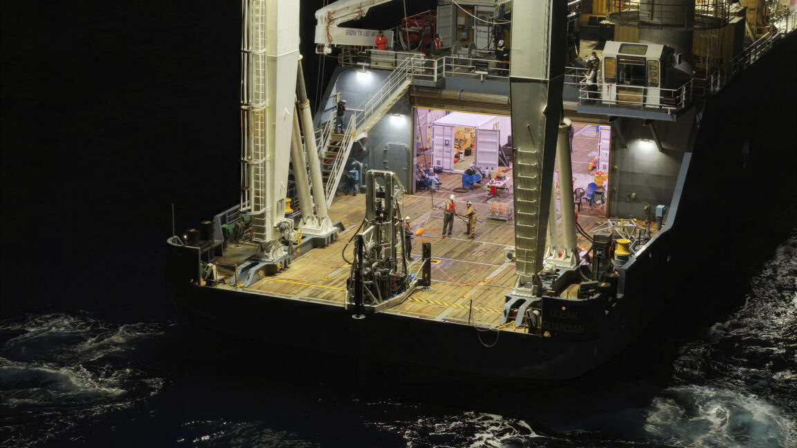 Endurance Energy Demonstrates First Underwater Geothermal Power Plant Near Deep Pacific Volcano