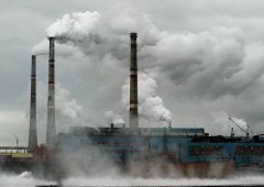 Emisijų mažinimas gaminant baterijas sumažinant paklausą