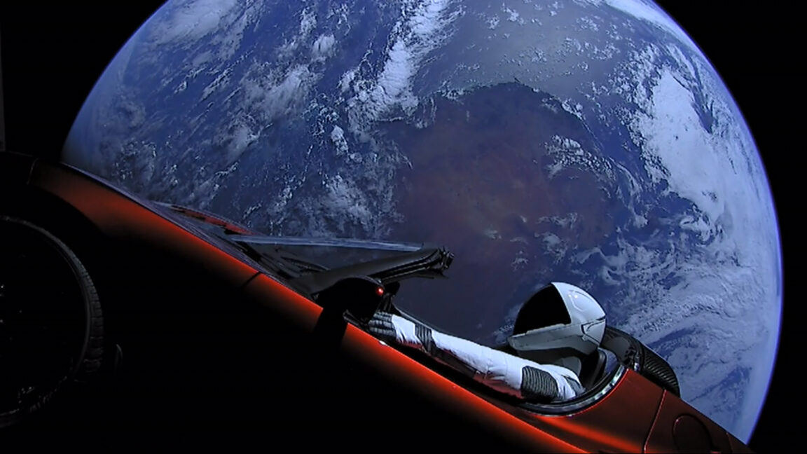 Elon Musk Considers Merging SpaceX and Tesla to Accelerate AI and Computing Ambitions
