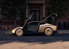 Tesla Plans Cybercab Sales by Year's End Amid Regulatory Scrutiny