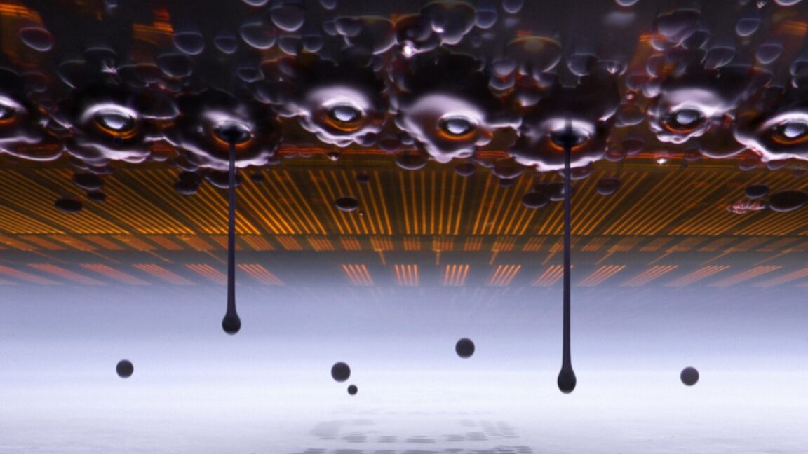 German Photographer Wins 2026 Nikon Small World Contest with Inkjet Printer Ink Droplets Image