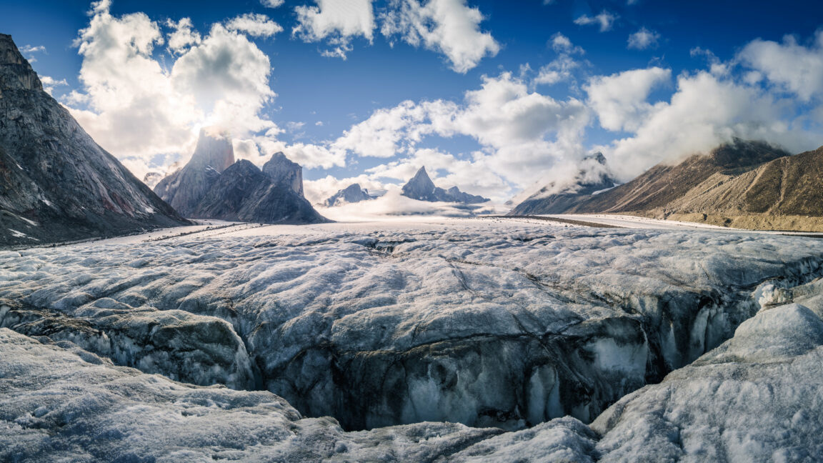 Laurentide Ice Sheet Began Re-Expanding 2,000 Years Ago Before Human Warming Reversed It