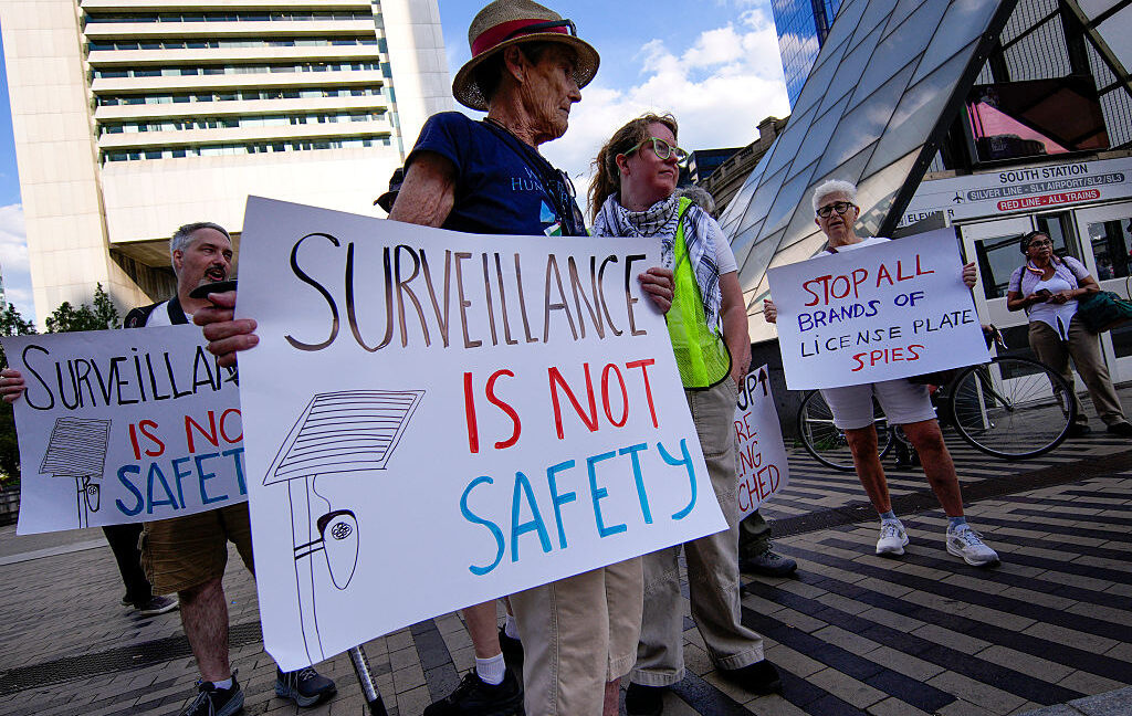 Florida County Removes Unpermitted Flock Cameras but Won't Investigate Owners