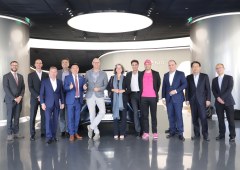 Deutsche Telekom Pauses T-Mobile US Merger Plans Amid Internal Opposition