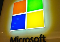 Yhdysvaltain hallitus kieltää väliaikaisesti Microsoftin sponsoroida ulkomaisia työntekijöitä pysyvään oleskeluun