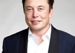 Elon Musk Plans Largest Chip Factory but Admits Lacking Production Expertise, Reveals AI-Induced 'Psychosis'